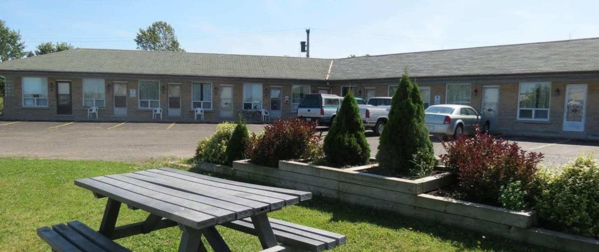 Seaway Motel Port Colborne Exterior photo